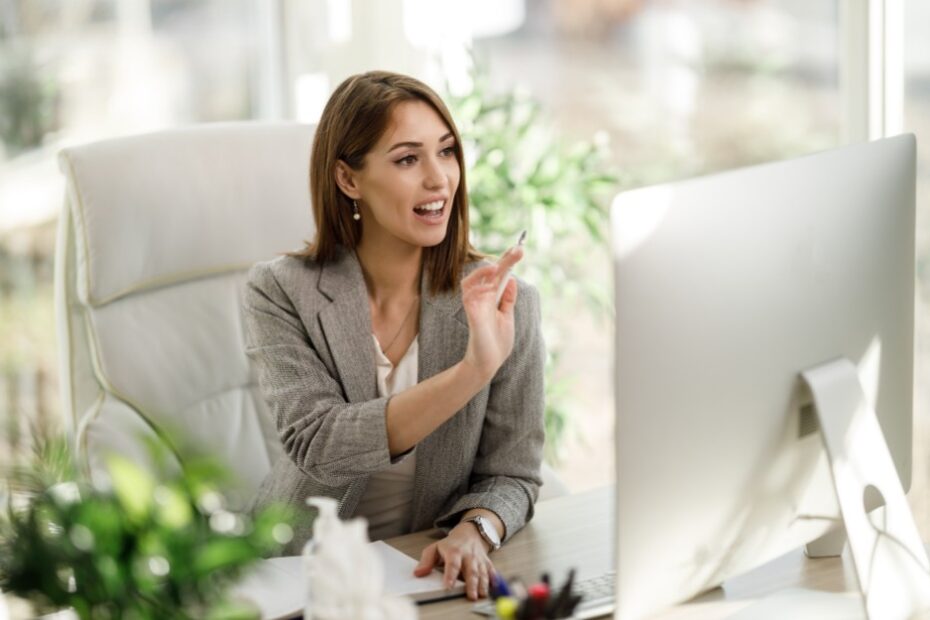 Female global HR leader having an online meeting with international team