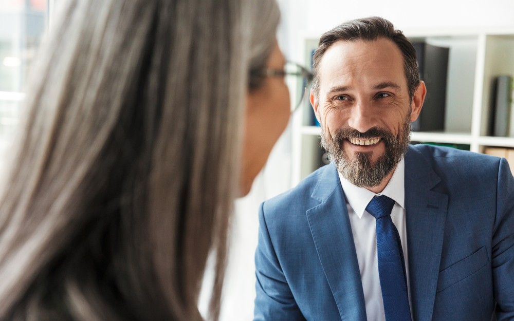 HR professional talking to a great employment lawyer